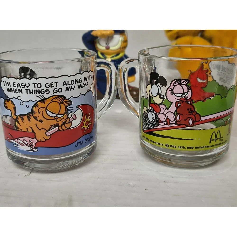 Lot Of Vintage Collectible Garfield Includes Plush, Figure, 2 Cups And Ornament